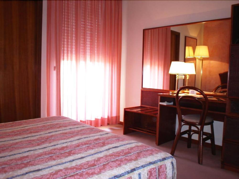 Gallia Club Hotel Cesenatico Dış mekan fotoğraf