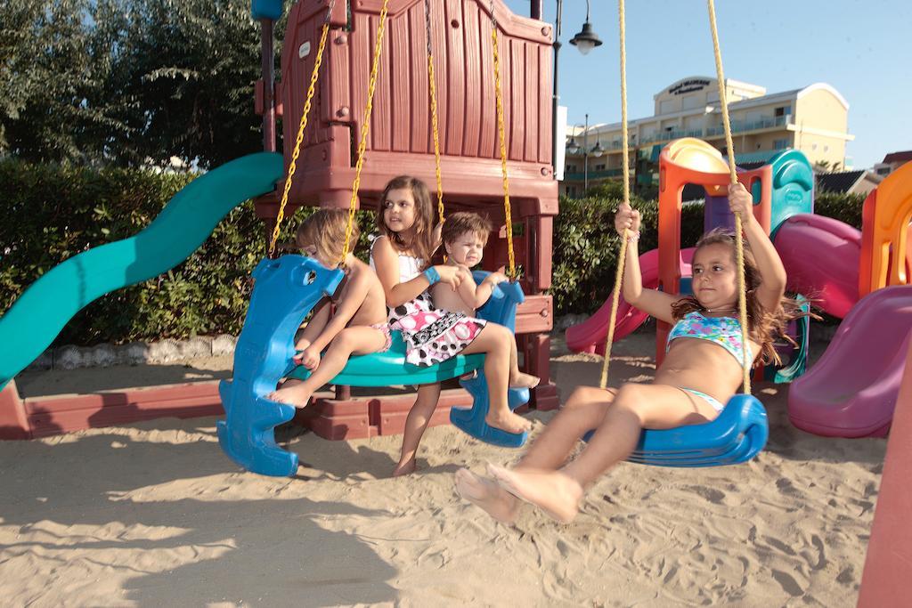 Gallia Club Hotel Cesenatico Dış mekan fotoğraf